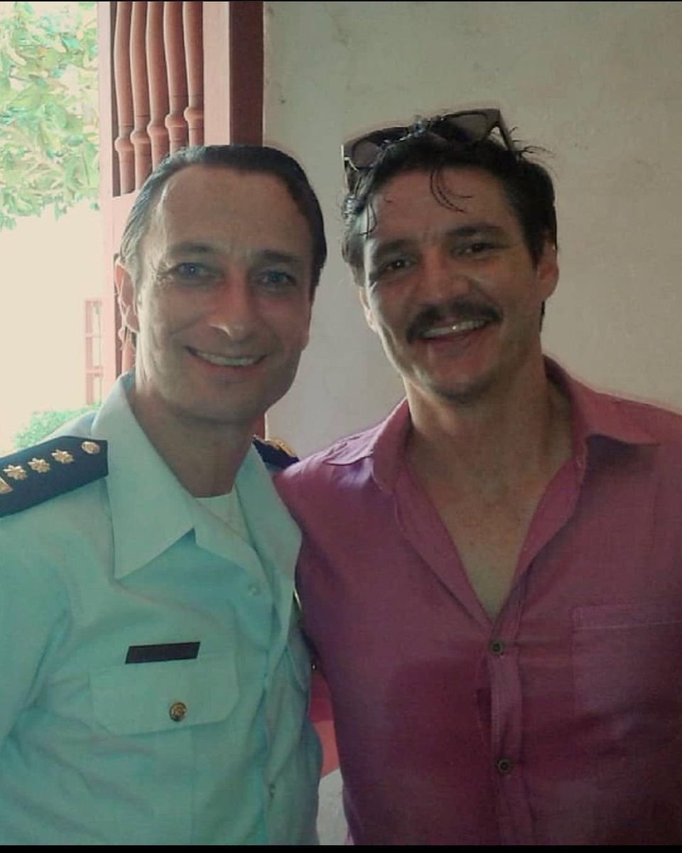 hourlyppscal's tweet image. sweaty pink blouse peña always in our hearts