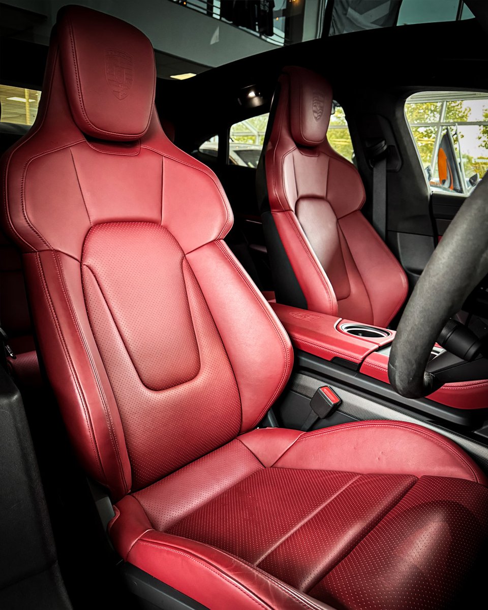 Integauto's tweet image. With 750 hp, 0–60 mph in 2.6 seconds, and a driving experience that’s both silent and stunning, the Porsche Taycan Turbo S proves that electric performance can be every bit as thrilling as the roar of a combustion engine.