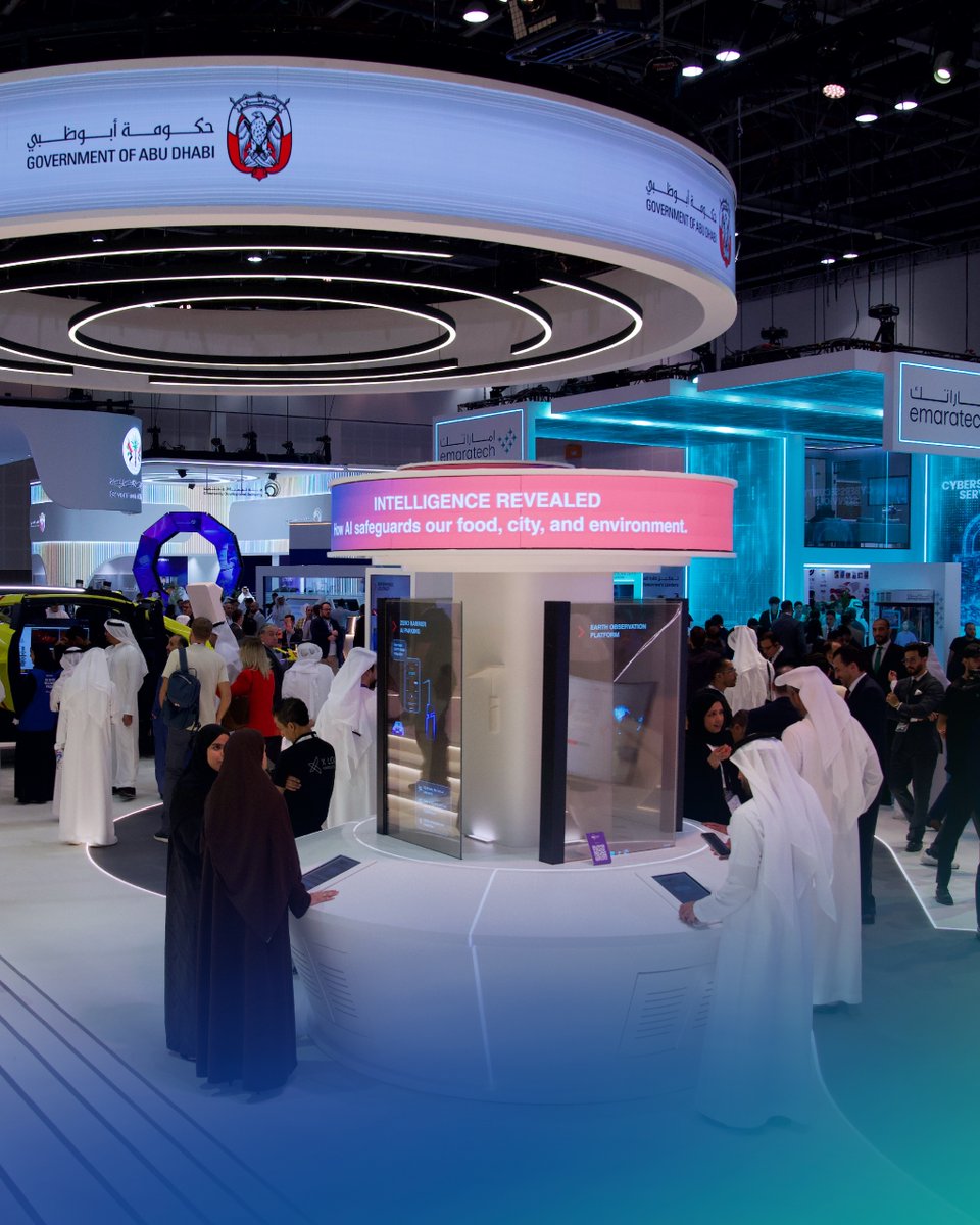 qmobilityuae's tweet image. يومنا الأول في جيتكس شهد إقبالاً مميزاً من الزائرين والمهتمين بالتقنيات الحديثة والذكاء الاصطناعي.
زوروا جناح حكومة أبوظبي، قاعة الشيخ سعيد، جناح 19، لتكتشفوا أحدث المشاريع الذكية
#QMobility #GITEX #AbuDhabi #Innovation #SmartMobility #Future