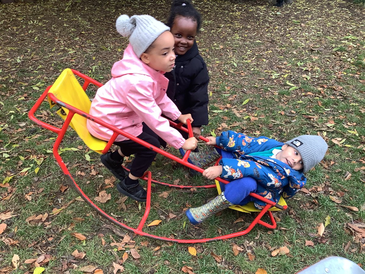 LarkHallPrimary's tweet photo. Reception and Nursery had a fabulous time at Spinney! The children were very excited as they explored, experimented, transferred, and played with water, mud, balls, spades, dinosaurs, wheelbarrow… It was a great day! #LHEYFS  #LHNursery #LHLambeth #LHHGSU https://t.co/m1Omq9cVjy