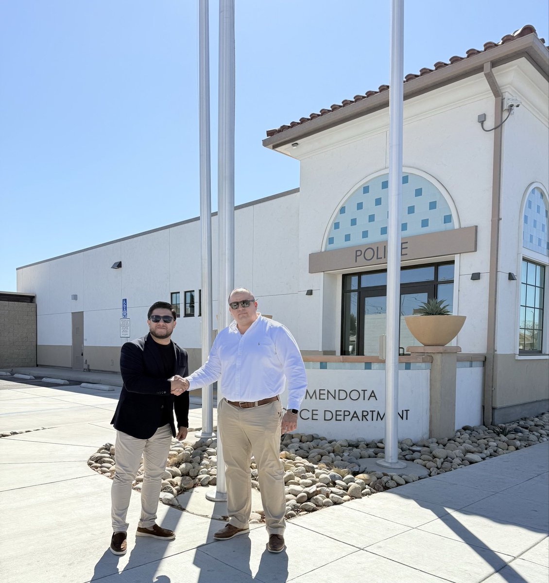 vicmm_a's tweet photo. Thank you for visiting our City of Mendota @FrankMenjivarES https://t.co/aIm2LZ7VAe