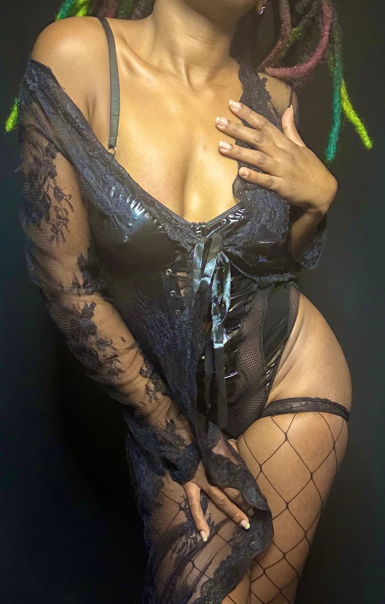 oshun_princess's tweet photo. What beta wouldn’t dream of being able to see me, smell me, serve me, spoil me?

Findom finsub strapon forcedbi worship fishnet lace pvc dominatrix femdom actsofservice cashdrain humanatm paypig cashmaster tease denial sph humiliation degradation strip cuck cuckold https://t.co/vS3AqBrSaB