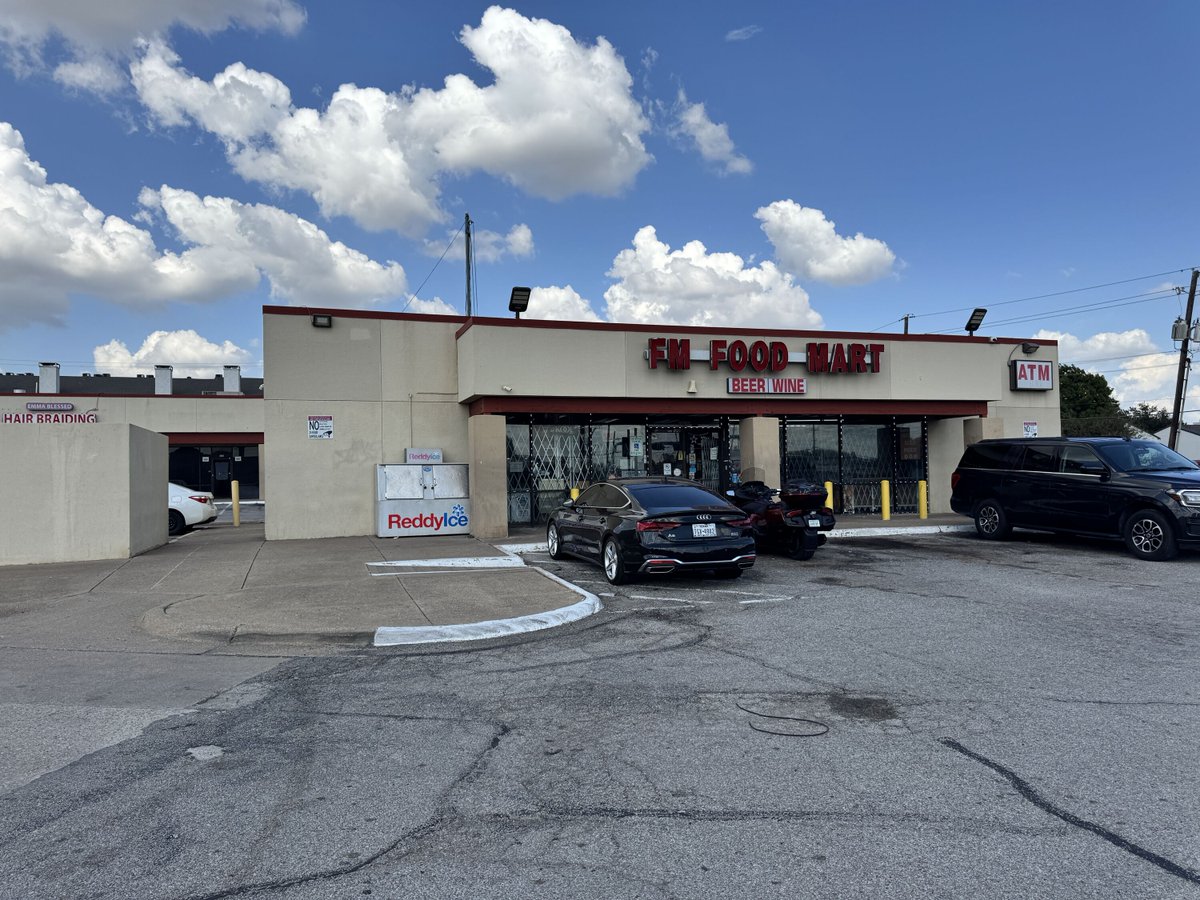 Cash2BitcoinATM's tweet photo. Ready to buy crypto, Dallas? 🚀
The new Cash2Bitcoin ATM at FM Food Mart (9761 Walnut St) makes it easy to purchase Bitcoin, Ethereum, and Litecoin with cash. Enjoy safe, secure transactions and some of the lowest fees in town, right in your neighborhood plaza! https://t.co/fGH4LSiY9r