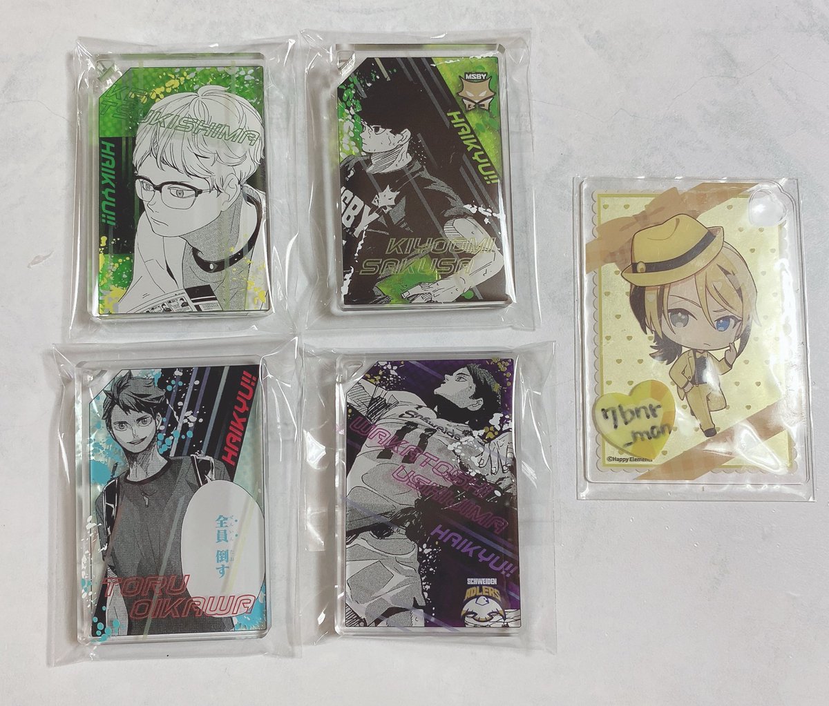 【交換】 ハイキュー 及川の全員倒す ドミノ風 アクリルキーホルダー アクキー ジャンショ

譲⇢ 及川 佐久早 月島 牛島
求⇢ 黒尾

都内手渡し、郵送可能です。
よろしくお願いいたします◎