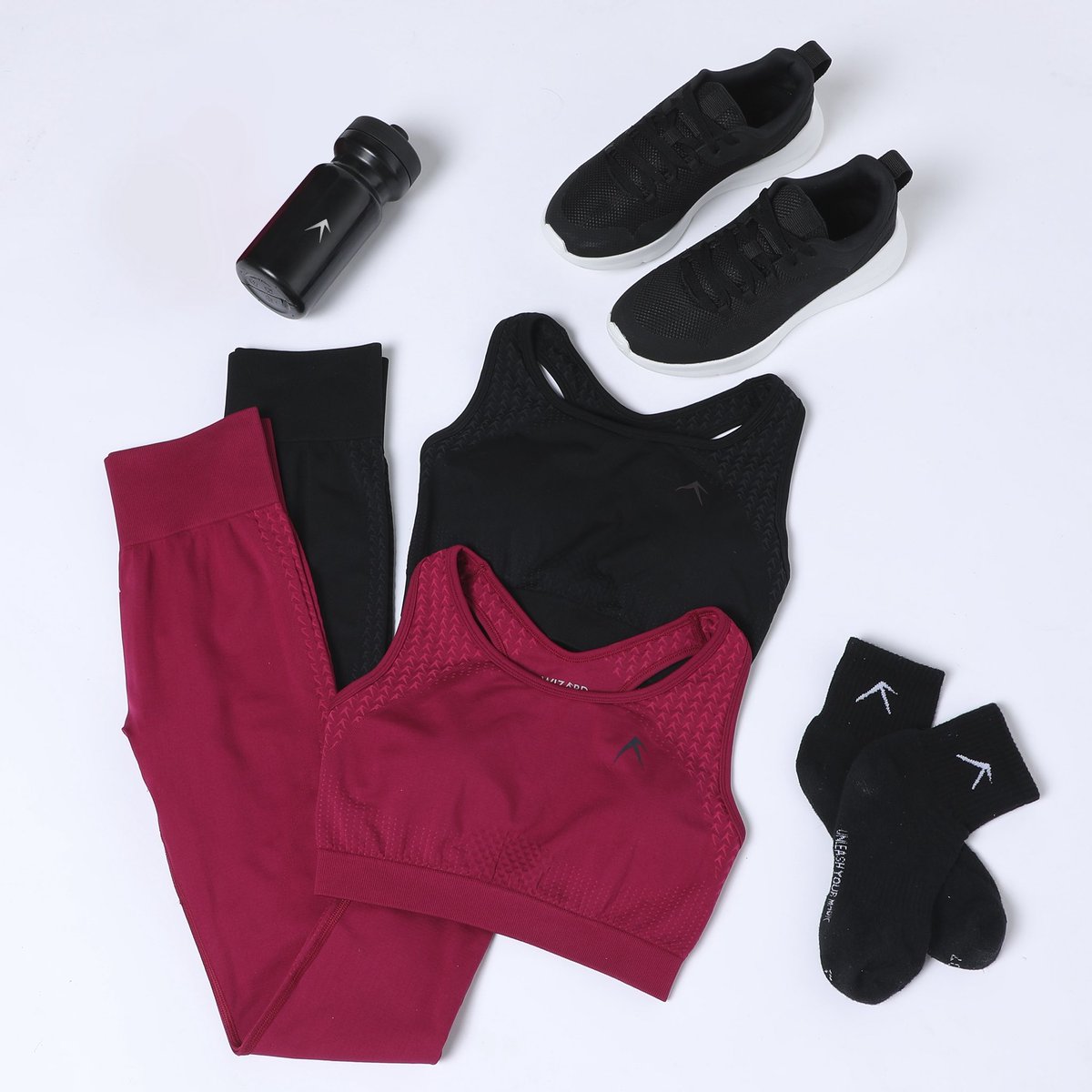 Put us to the test. We challenge you to take this seamless set for a spin—from HIIT to deep stretches to strength training.
If the unmatched mobility and support don't win you over, we'll be surprised.
Your next personal best starts here.
Shop Wizard Hat collection