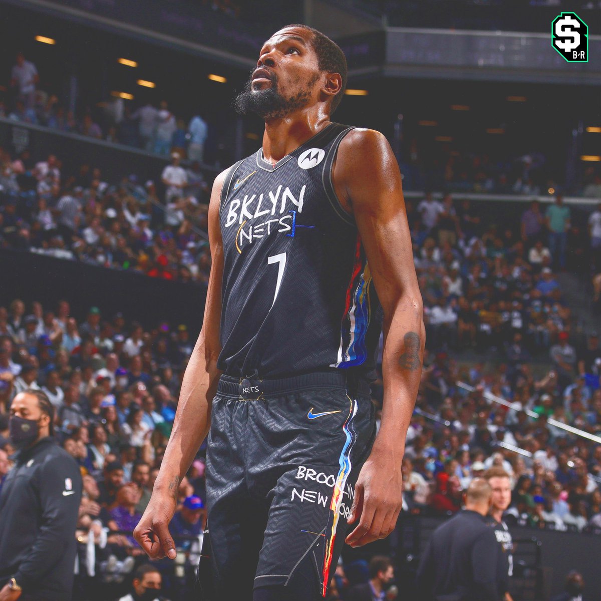 BrooklynGuyNBA's tweet photo. Com todo o respeito, não. https://t.co/t8adNE3Be0