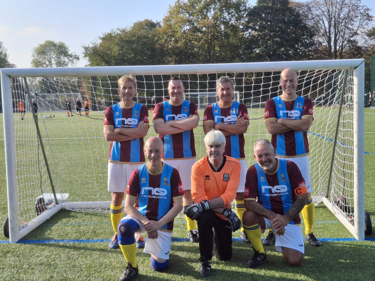 FarnhamTownFlares tweet media