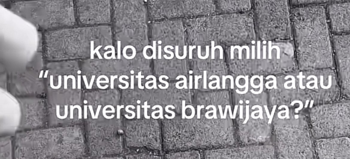 imrichstudent's tweet photo. Ya allah kalau ngga brawijaya lulusin aku di airlangga ya allah 😖🤲🏻 https://t.co/hPUa4hbOsY