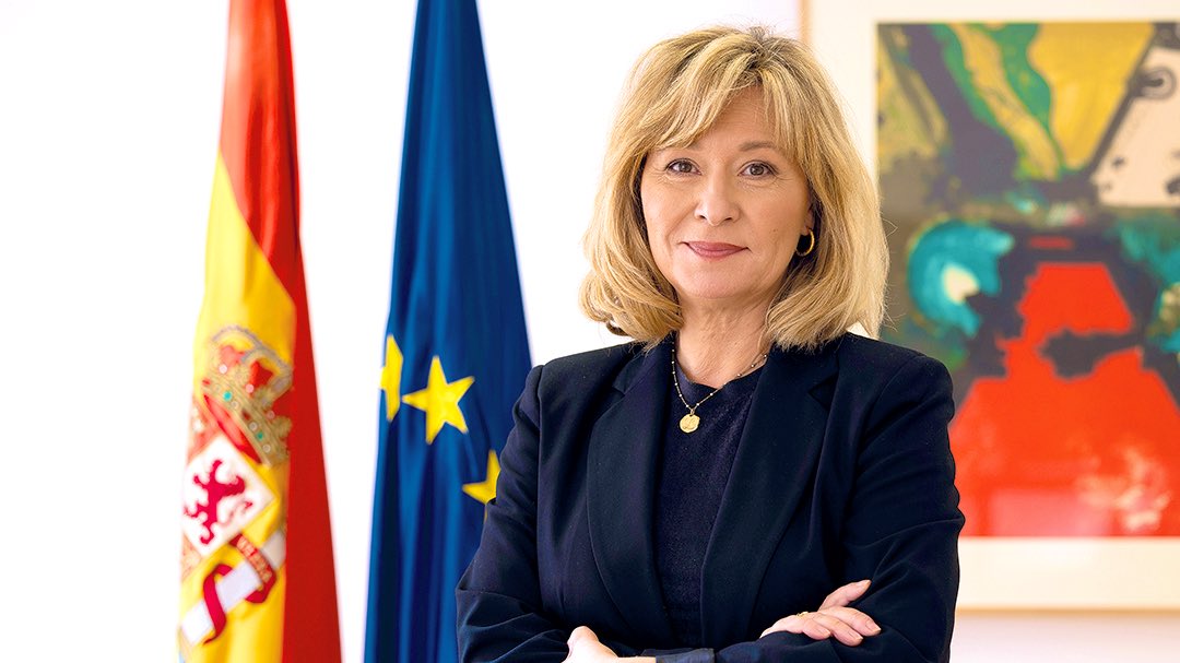 En el nuevo número de la revista Registradores, la directora del Servicio de Medioambiente y Consumidores, Rocío Perteguer <a href="/rpertepri/">Rocio Perteguer</a>, entrevista a Llanos Castellanos <a href="/mllcastellanos/">Llanos Castellanos 🇪🇸</a>, subsecretaria del Ministerio de Vivienda y Agenda Urbana <a href="/viviendagob/">Ministerio de Vivienda y Agenda Urbana</a> 

revistaregistradores.es/llanos-castell…