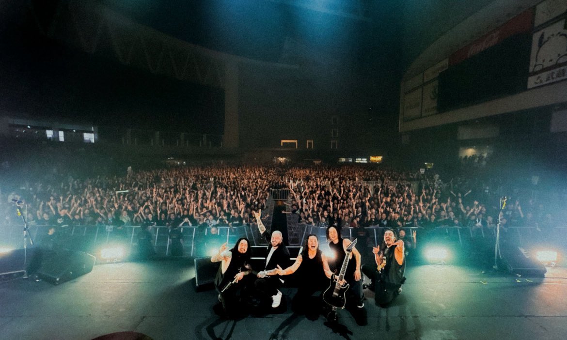 LOUD PARK🤘🤘🤘
メタルを浴びまくったし、放った1日になり
楽しすぎた！！

観てくれた皆んなありがとう！！
首が痛い！！メタルっす！！

Photo by <a href="/LeoMoment_/">Leo Kosaka</a>