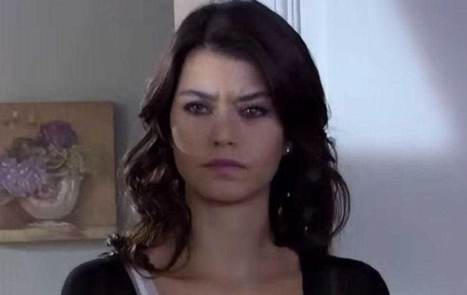 Mhmterdenn's tweet image. ortama alışana kadar benim surat ifadesi