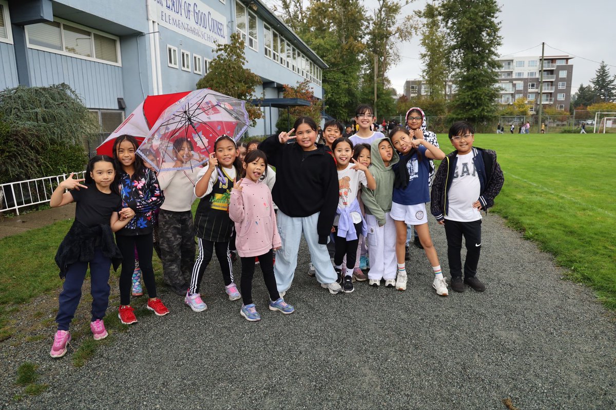 OLGC School tweet media