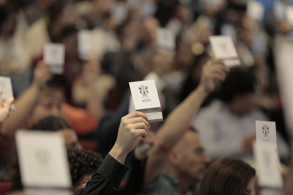 Rinden protesta consejeros del CUEMS para el periodo 2025-2026.

La directora general del SEMS, doctora Margarita Hernández, invitó a todas y todos a trabajar por el bien de las Prepas UDG y de la Universidad.

#SomosSEMS #PrepaUDG.

📷📷 goo.su/9cpNKy3