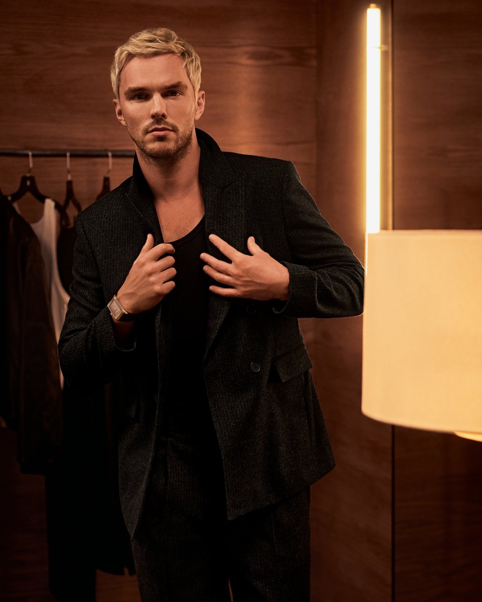 Nicholas Hoult on bleaching his hair: "I’ve got my Madonna 'Blonde Ambition' T-shirt on. I’m all about that blonde life now." gq.com/story/nicholas…