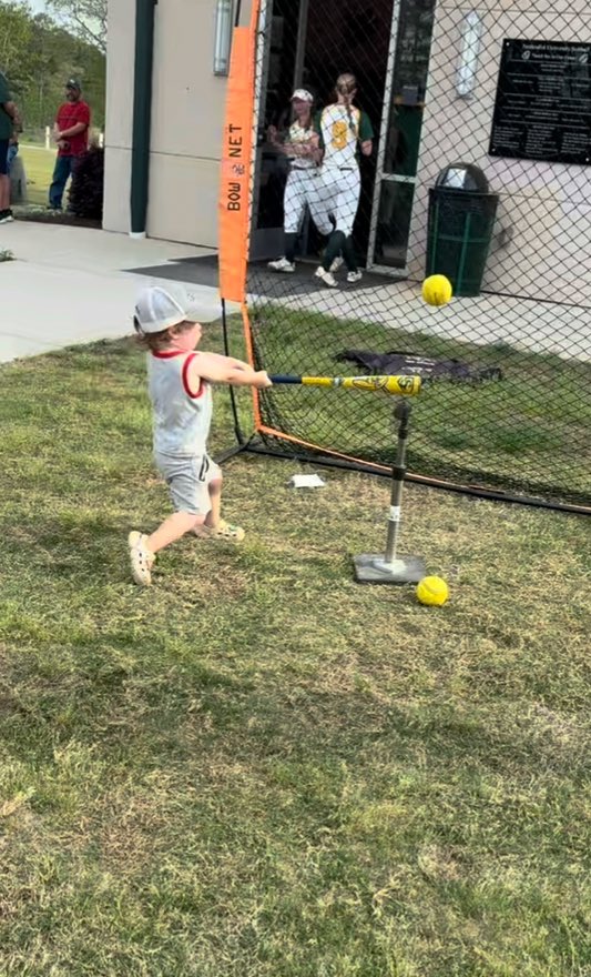 In our free time you wouldn’t think we’d play ball, or maybe you would 🤷🏼‍♀️ Either way see if Dean’s form is better than mine