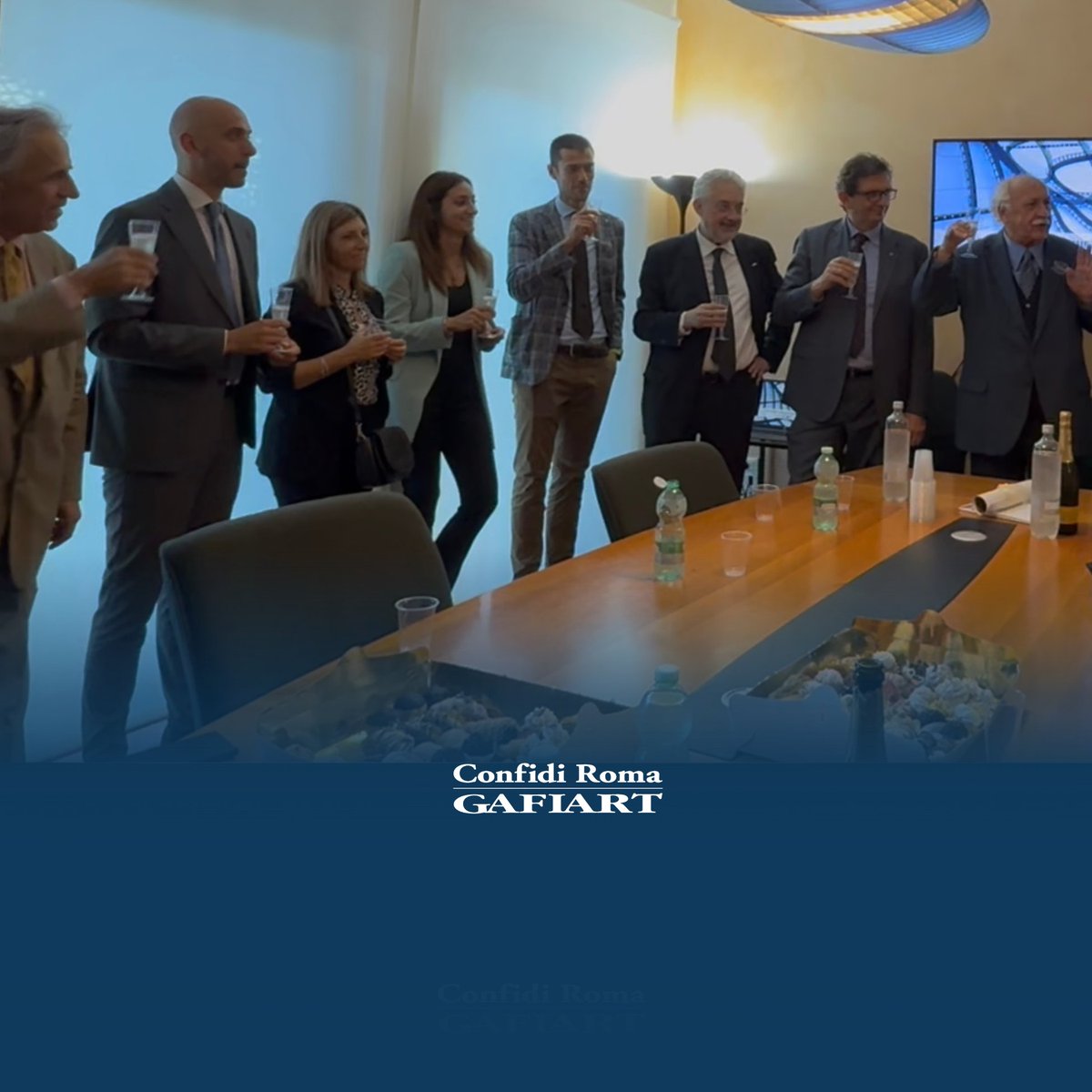 confidiroma's tweet photo. Venerdi 10 Ottobre  in Viale Asia 3 (EUR) è stata inaugurata la nuova filiale di #ConfidiRomaGafiart presso Banca Centro Lazio. Un presidio per sostenere l’imprenditoria locale e facilitare l’accesso al credito.
🔗 Leggi di più: https://t.co/x8WWs78fw3
#AccessoAlCredito #MPMI https://t.co/8rSqnQE68A