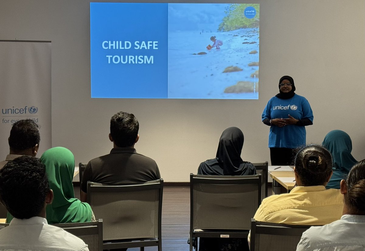 UNICEFMaldives's tweet photo. 📸 Child safe tourism training sessions for staff at Cinnamon Velifushi Maldives

Through our #Rakkaatheri flagship, we aim to work with private sector partners to empower professionals with the knowledge &amp; skills to build safer, more child-friendly industries in Maldives. https://t.co/NFRf34aeKp
