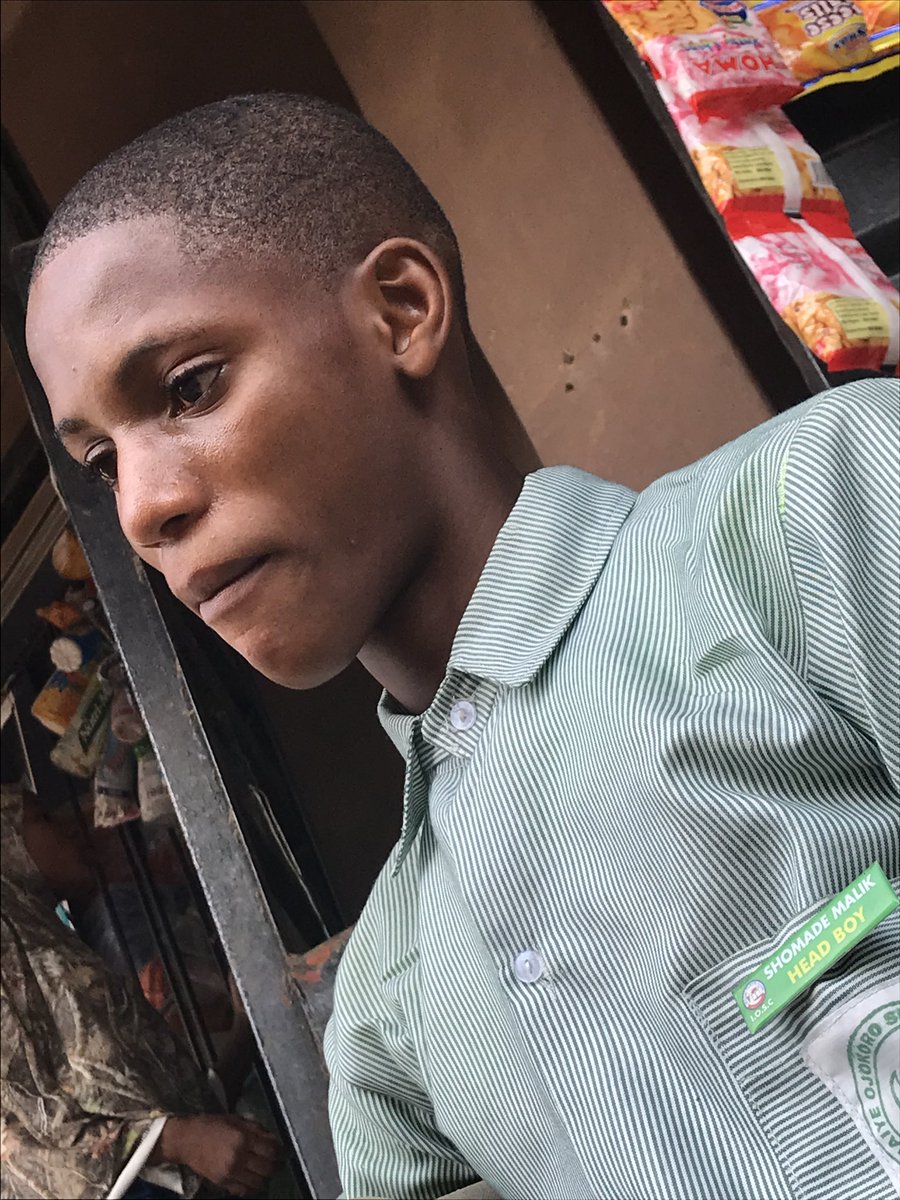Cr8tiveDamilare's tweet image. .....and on this day 13|10|2025
From student to leader — officially badged as the Head Boy today.
Not just a title, but a chance to make an impact. 💪🎓
Growth looks good on me — like good design, it’s all about balance and purpose. 🎨✨
#Datyounggraphicsboy