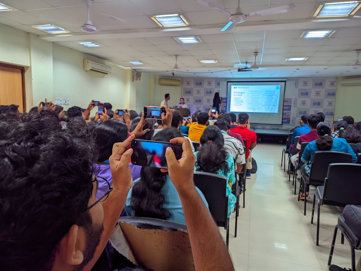 gdgoncampusfiem's tweet photo. Celebrating the successful wrap of the first Google Cloud Study Jam extended event at GDG On Campus FIEM! 🎉

The entire GDG On Campus FIEM team is overjoyed and proud to have brought this vision to life, and we can't wait for more exciting events in the future. ✨ https://t.co/MlrBp1dDTM