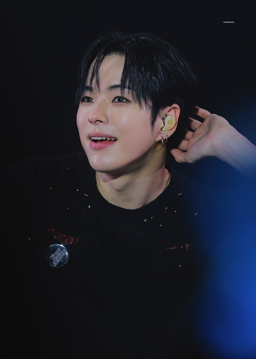 ๐ฅ๐จ๐ฏ๐๐๐ฅ๐ ๐๐จ๐ฒ tweet media