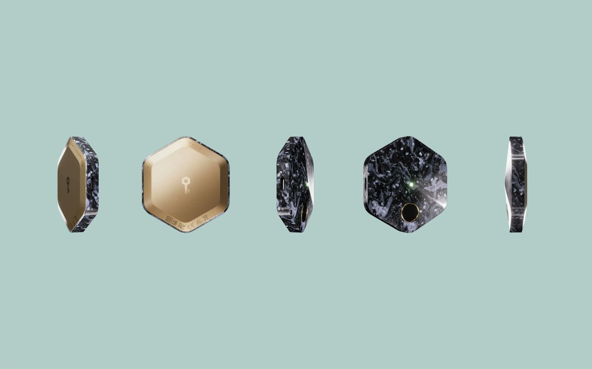I have partnered with <a href="/BitkeyOfficial/">Bitkey</a> to give away 2 hardware wallets to my followers - one to keep and one to give to a friend. 

All you need to do is like &amp; RT this post and share in the comments below why you think Bitcoin self-custody is so important. Our favorite answer