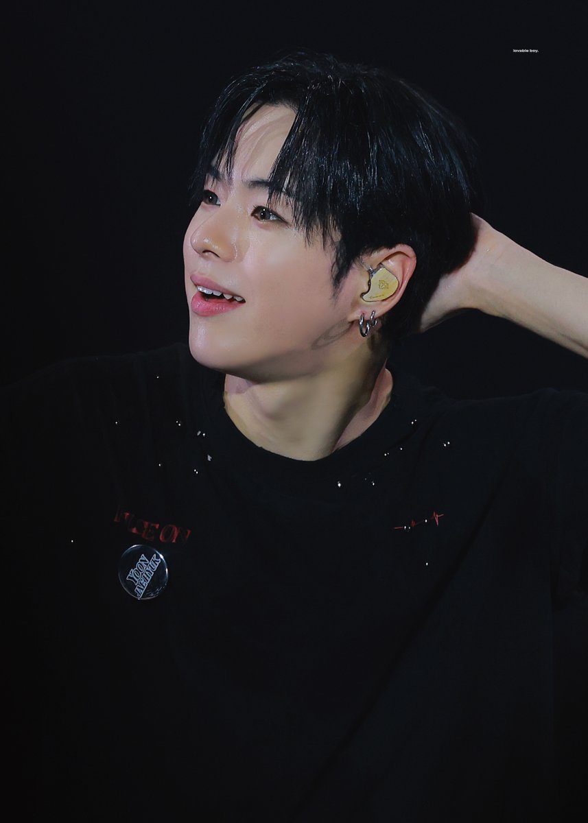 ๐ฅ๐จ๐ฏ๐๐๐ฅ๐ ๐๐จ๐ฒ tweet media