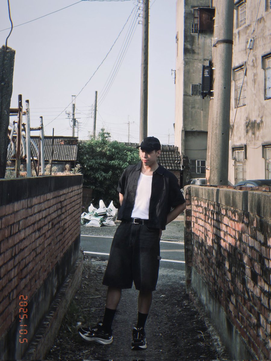 EdwardChu71's tweet photo. 很久沒更新了，就更新一下
#taiwan #boy #taiwantravels #OOTD https://t.co/OOGgMBlGbq