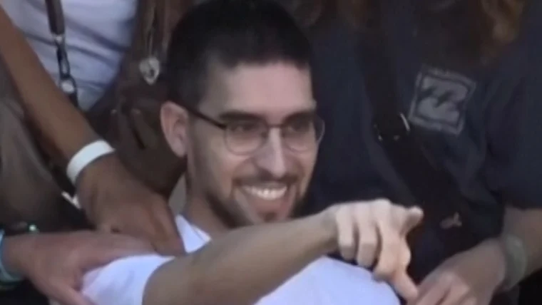 David H. tweet media