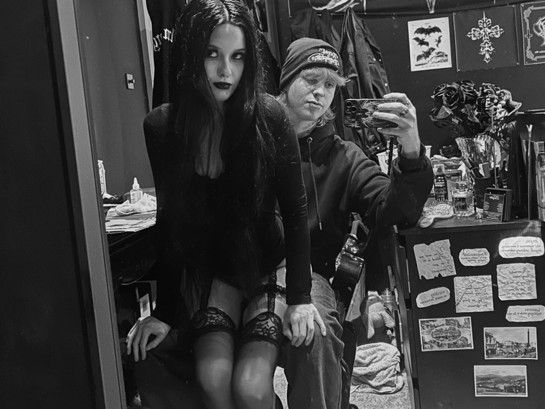 daintydisturbed's tweet photo. @harrisscook 🖤 https://t.co/ZeerJxKY5t