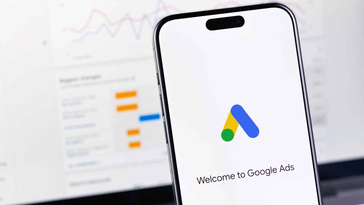 sengineland's tweet image. Google rolls out new global ‘Sponsored results’ ad label via @TheMarketingAnu searchengineland.com/google-new-glo…
