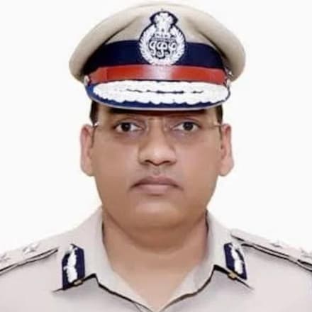 bsp_ts_mk's tweet image. Not surprised by the condolence on IPS officer Puran Kumar’s suicide. But sympathy without empathy isn’t care—it’s performance. If you truly stood with Dalits, you’d empower Dalit-led parties like #BSP or #VBA. Instead, you seem to enjoy Dalit oppression as a tool for politics…