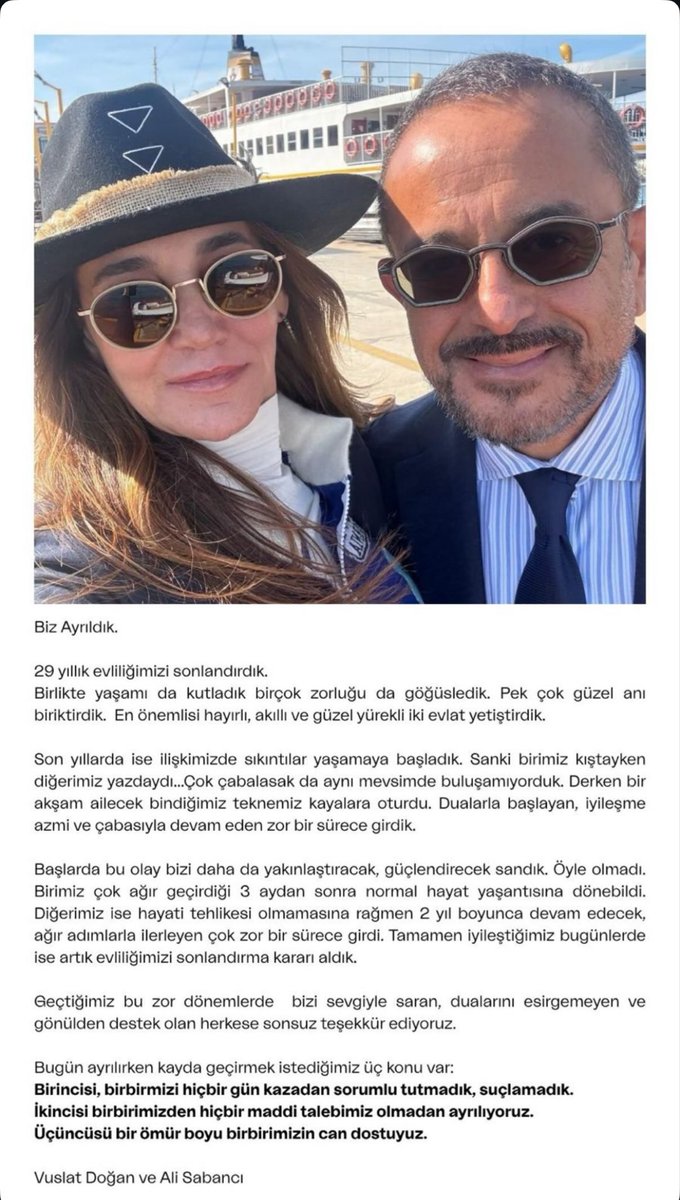 Vuslat Doğan ile Ali Sabancı ayrıldıklarını açıkladı… 

#vuslatdoğan #alisabancı