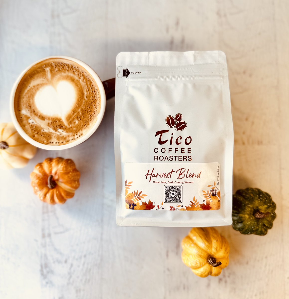 ticoroasters's tweet image. Excellence is never an accident.
Our Harvest Blend is crafted with time, skill, and purpose — a reflection of what happens when passion meets expertise. ☕🍂
#TicoCoffeeRoasters #FallCoffee #harvest #harvestblend #coffee #specialtycoffee #fall
