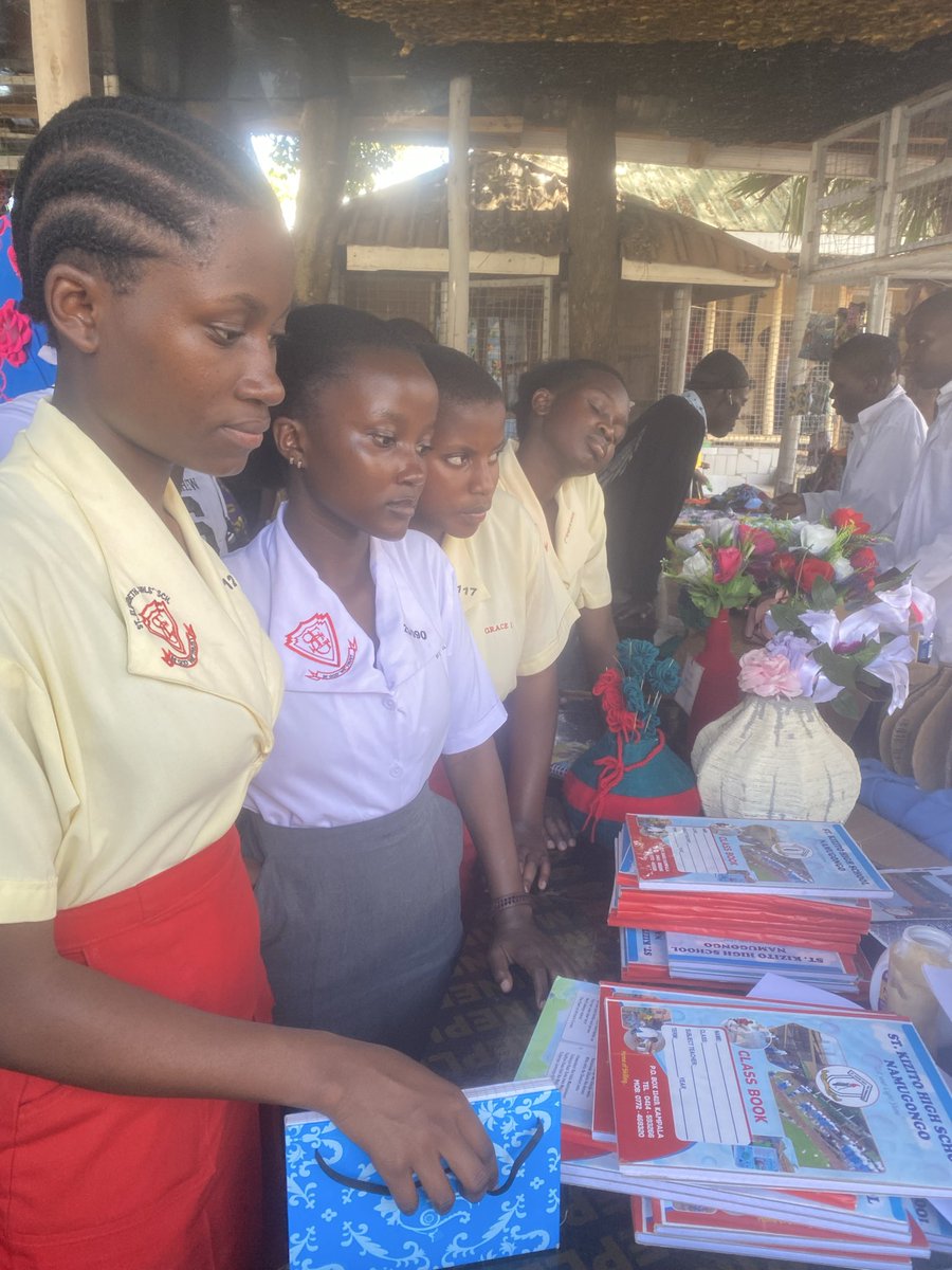 StMityana's tweet photo. When girls see innovation in action, they imagine new possibilities. Our visit to St.Kizito Schools Namugongo for the #GreenExpo25 gave us powerful insights into climate- smart solutions from recycling to renewable energy. The future is green. https://t.co/T94IltTfcp