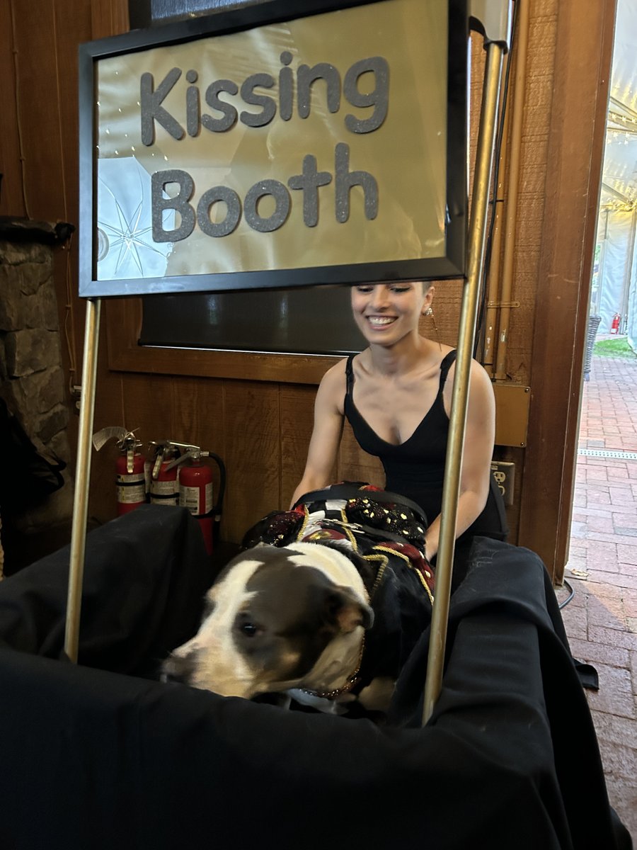 Dressed to impress—for a great cause. ✨ Several of our team members attended the SPCA Fur Ball, helping raise funds for animals in need across Wake County. Proud to support our friends at the SPCA! 🐾💙
#SPCAWakeCounty #FurBall #SirWalterChevrolet #SirWalterWay #SupportLocal