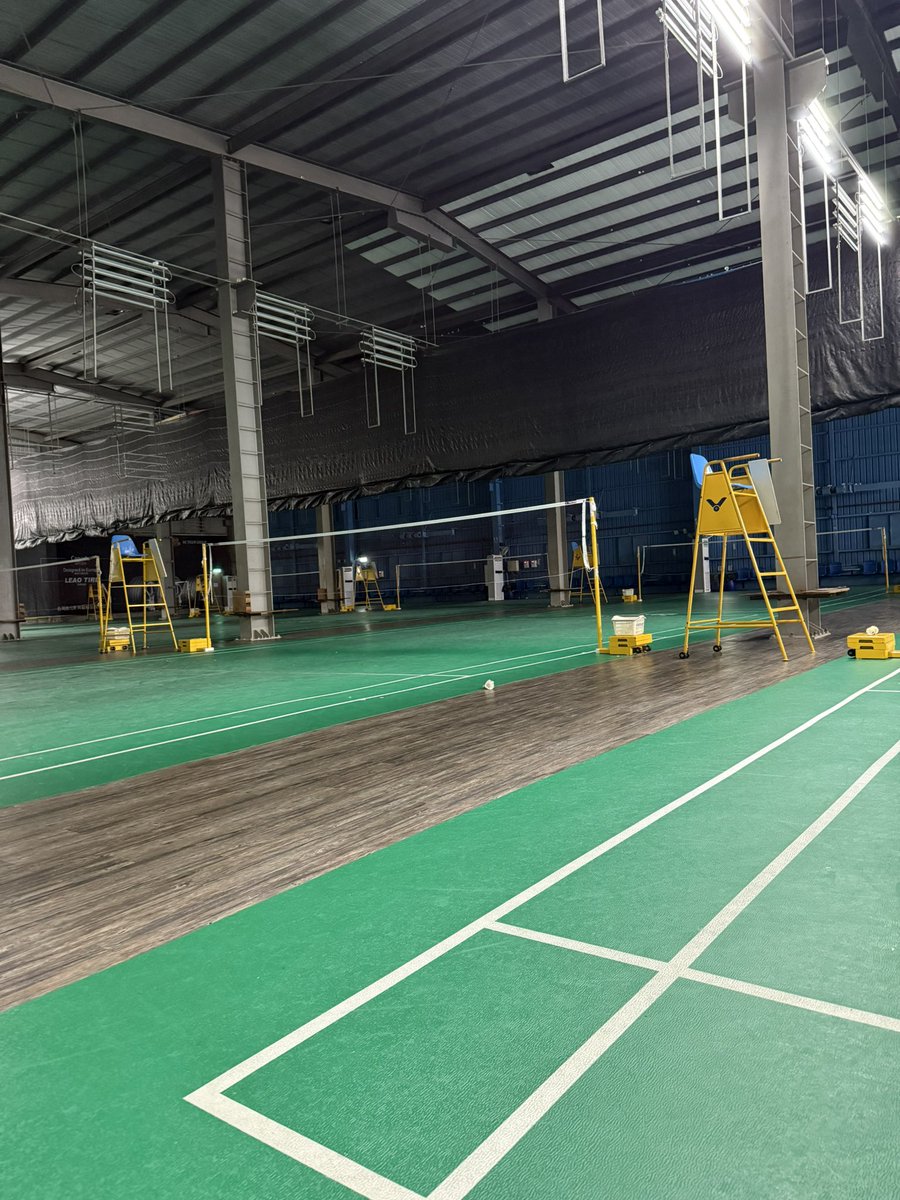 跟到一局清新羽球局🤣