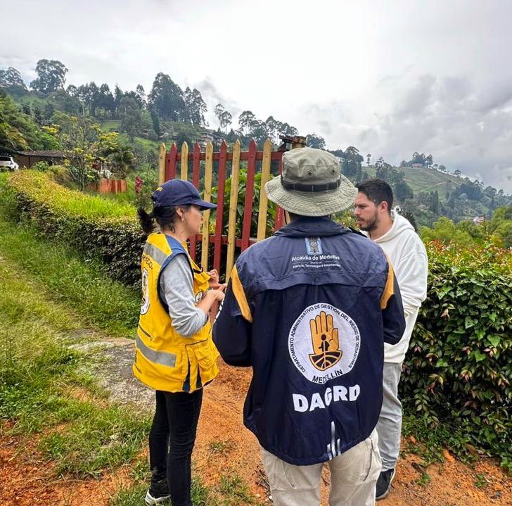 🌍En el Día Internacional para la Reducción del Riesgo de Desastres, destacamos la preparación como elemento clave para proteger nuestras comunidades. La educación y la comunicación del riesgo ayudan a tener comunidades más preparadas y menos vulnerables. 
Prepararse salva vidas