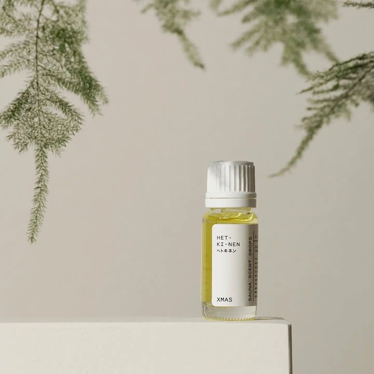 finnport's tweet photo. There’s something magical about a Finnish Christmas — the snow, the stillness, the scent of pine and warmth rising from the sauna. The Hetkinen Xmas Sauna Scent captures that feeling in a bottle: fresh forest air, soft wood, and a hint of calm celebration.

Add a few drops to your sauna water, breathe deeply, and let Finland find you.

Get it here: https://t.co/zq4Aawd0IH