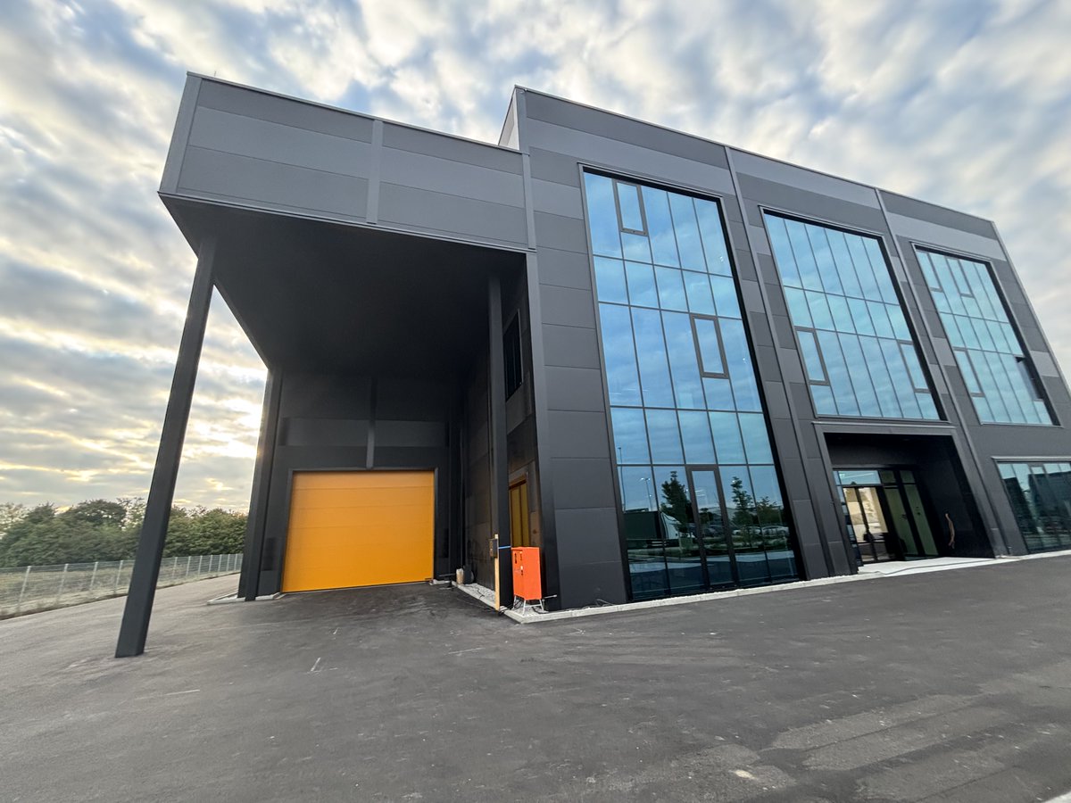 ModulaUS's tweet image. We’re proud to announce the inauguration of our new Modula headquarters in Germany this November: an advanced facility designed to serve as a hub for collaboration, research, and customer experience across Europe.
This is yet another step forward in our mission to make vertical…