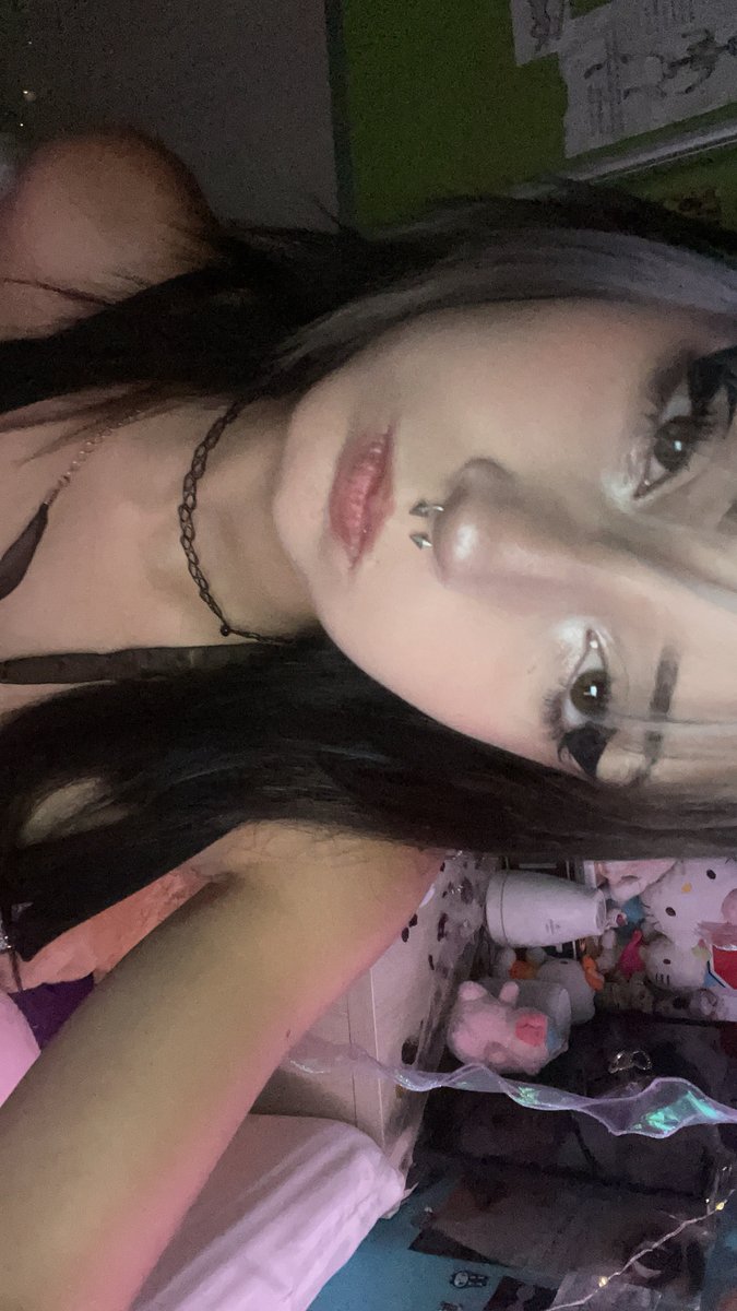 iluv3vi_'s tweet photo. 🪽🪽🪽 lit an angel https://t.co/bzjp2HbeoF
