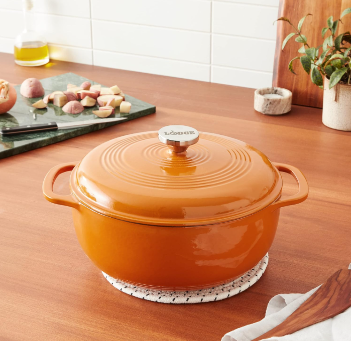 GetFitat55's tweet image. New kitchen must-have alert! 🔥6-Quart Enameled Cast Iron Dutch Oven — your go-to for everything from braises to breads. 🍲
&amp;gt;Oven safe to 500 °F
&amp;gt;Even heat retention, sealed lid
&amp;gt;Many color options
#KitchenGear #Cookware #CookingEssentials
amzn.to/4nwEVff