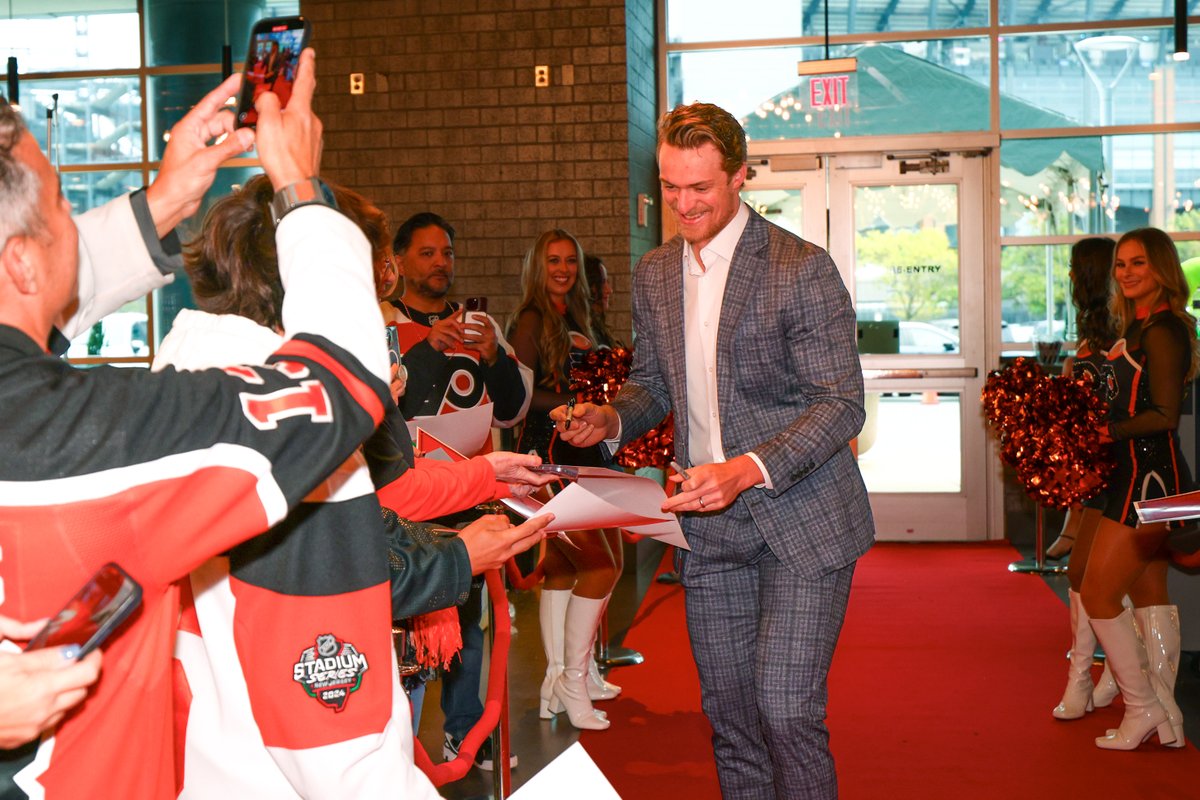 NHLFlyers's tweet image. Rolled out the red carpet for the boys. (Literally!)

#FLAvsPHI | #LetsGoFlyers