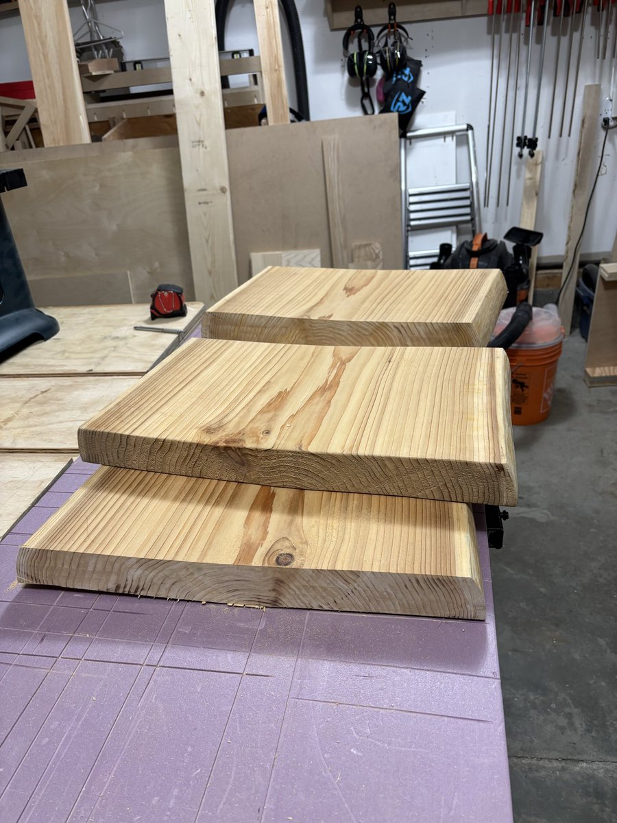 Sliv21's tweet image. Cigar Ashtray build complete! 🤓
#Woodwork