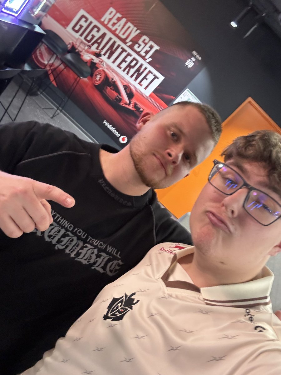 ToMM4S. (@t0m_r6) on Twitter photo Thanks <a href="/shftR6/">Shift</a> for this picture from the LAN this saturday big fan Thanks <a href="/shftR6/">Shift</a> for this picture from the LAN this saturday big fan