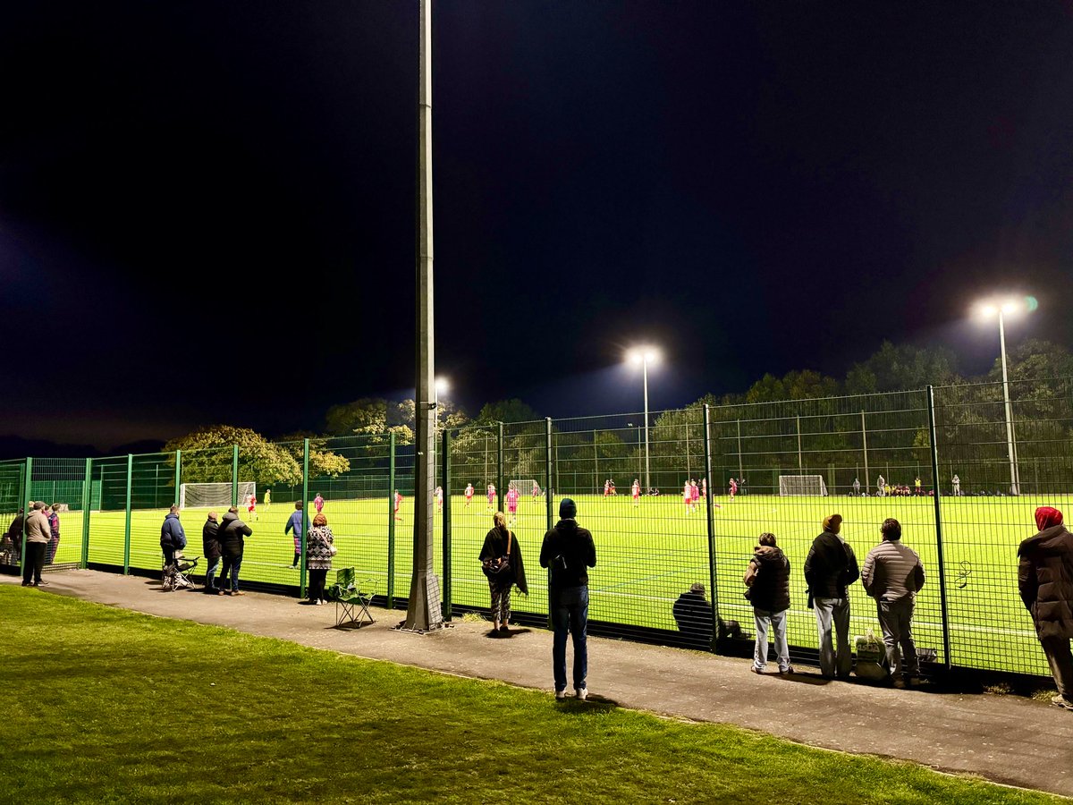 Ticking off Brockenhurst College tonight and my first time seeing Select Generation in action. Very unique seeing a whole squad of Americans + supporters playing in the New Forest!