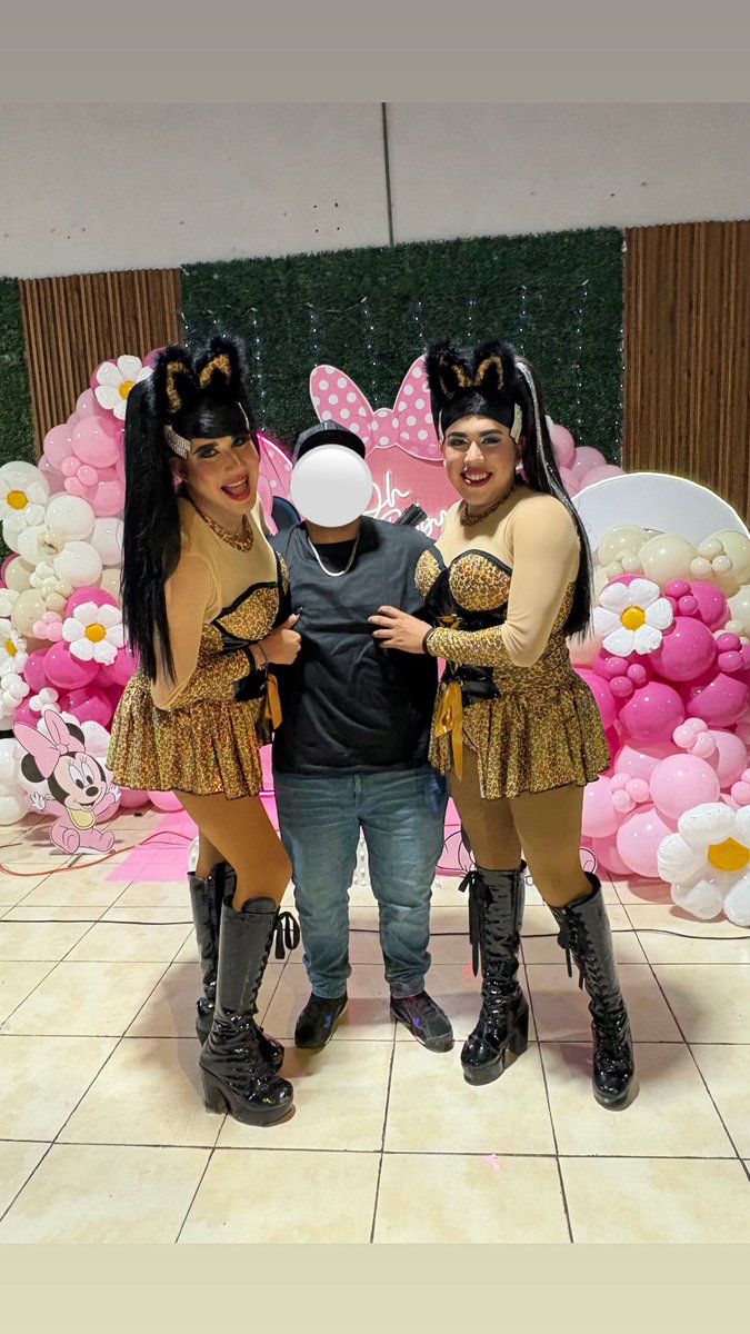 SPinales_'s tweet image. Aquí con 2 Travis Scot viendo cuál se va a chichar mi compadre el yaya y cuál se va a chichar un servidor 

Ya no tienen freno de mano 

Saludos.