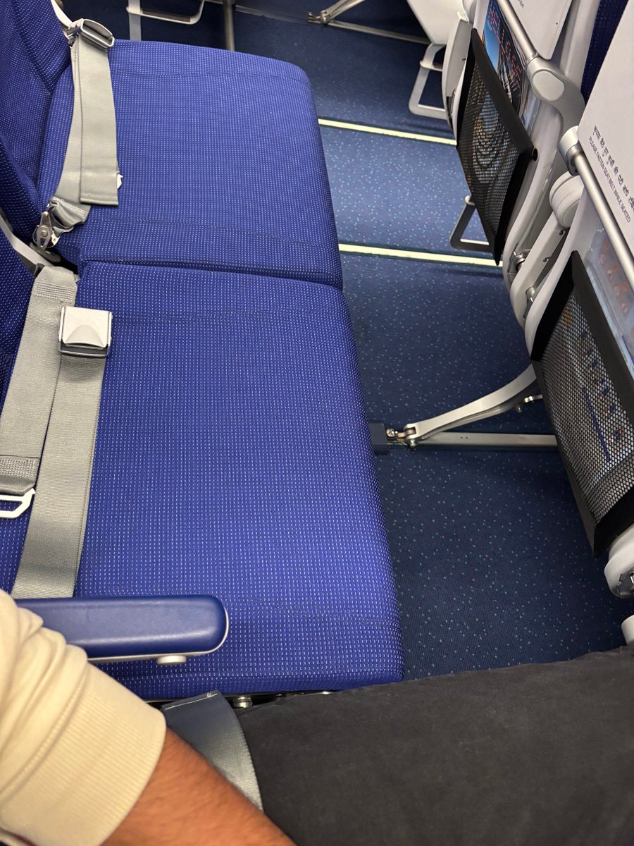 Life when you pay extra for the window seat 🫠