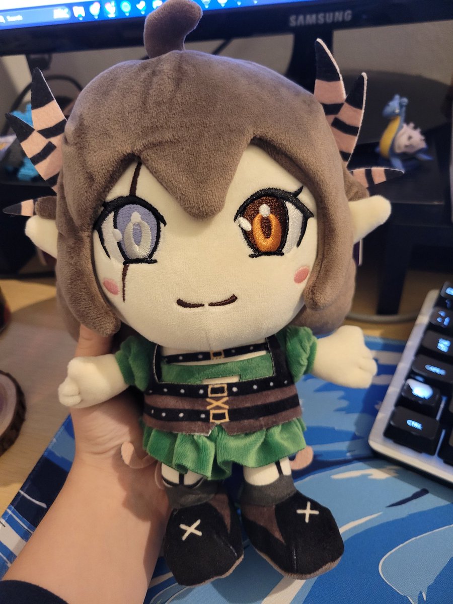 Look what came <a href="/KumiVT/">Kumi 🪶🔜 TWITCHCON</a> !

Do I need to put it in my toilet? 🚽