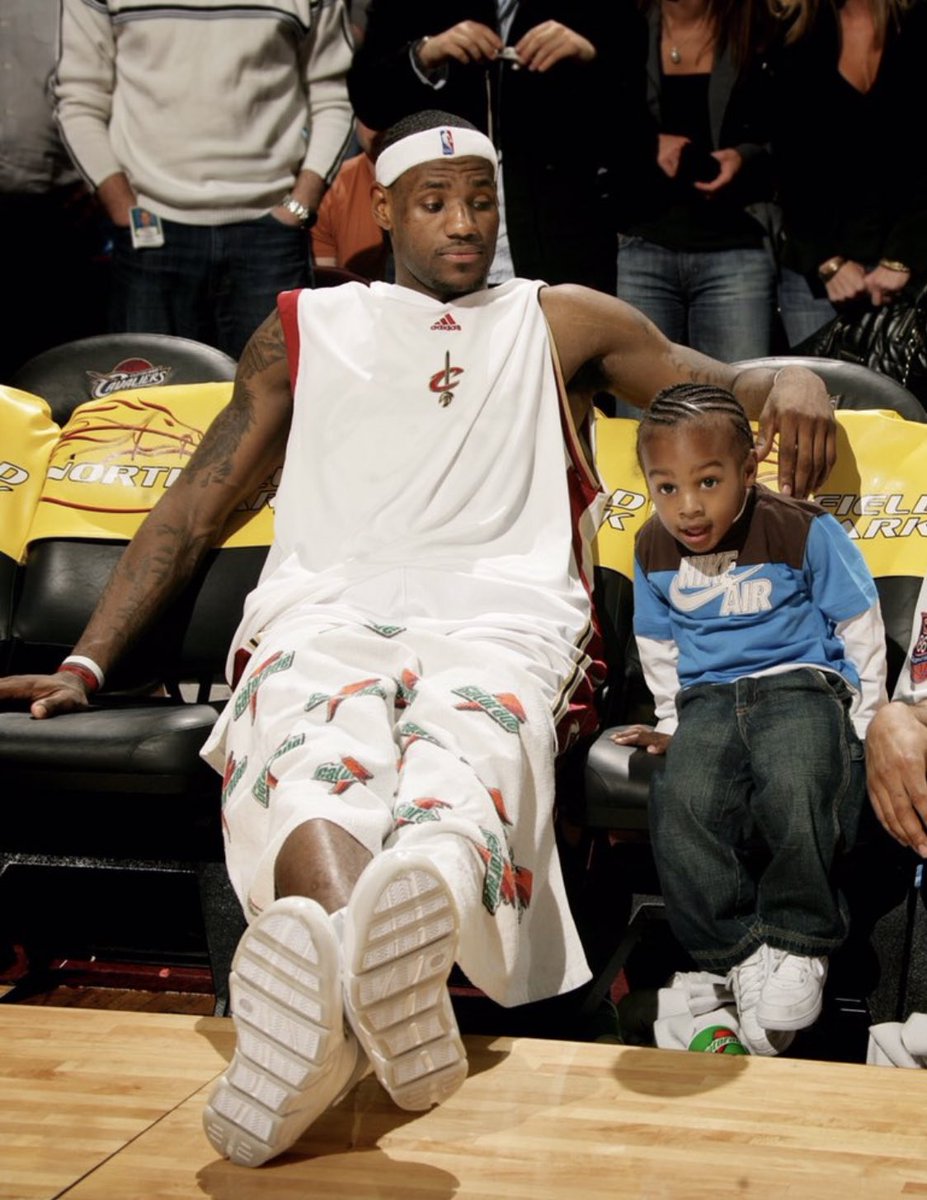 Deux joueurs actuels des Los Angeles Lakers, y’a un peu plus de 18 ans…