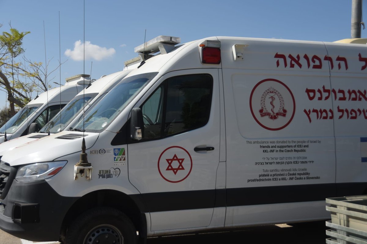 I’m happy to share the photo of the ambulance donated by KKL Czech Republic, which took an active part today in bringing back the Israeli hostages home.
It is moving to be part of this moment.
Am Yisrael Chai!!!